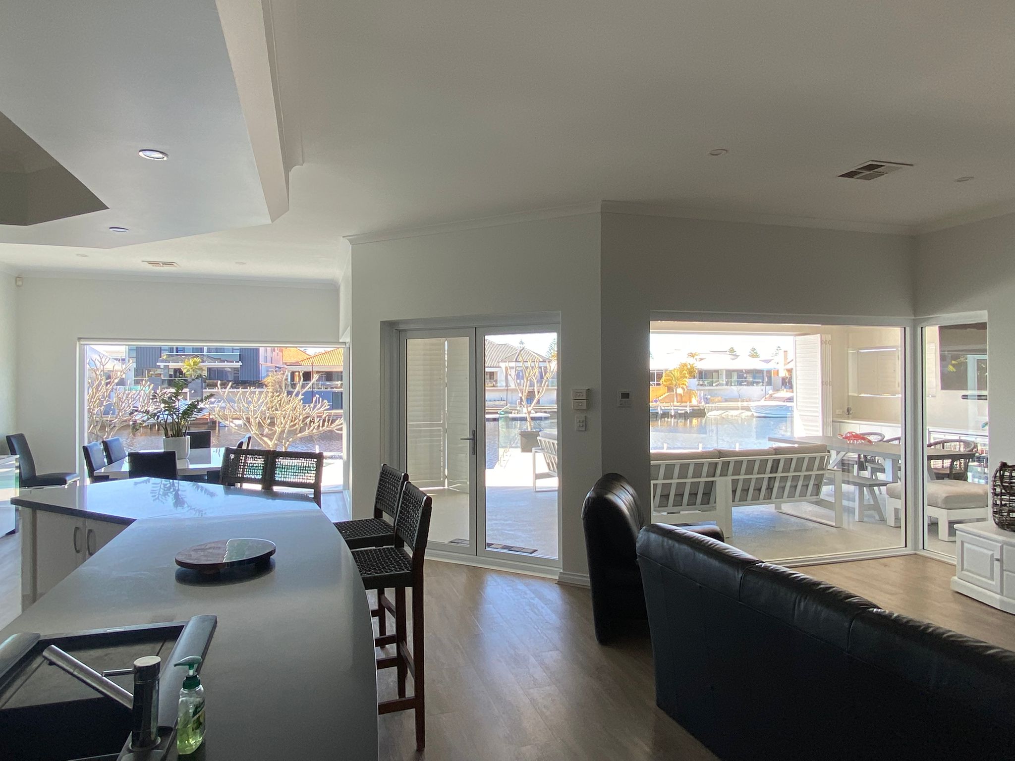 mandurah-canal-home-post-renovation-interior-view
