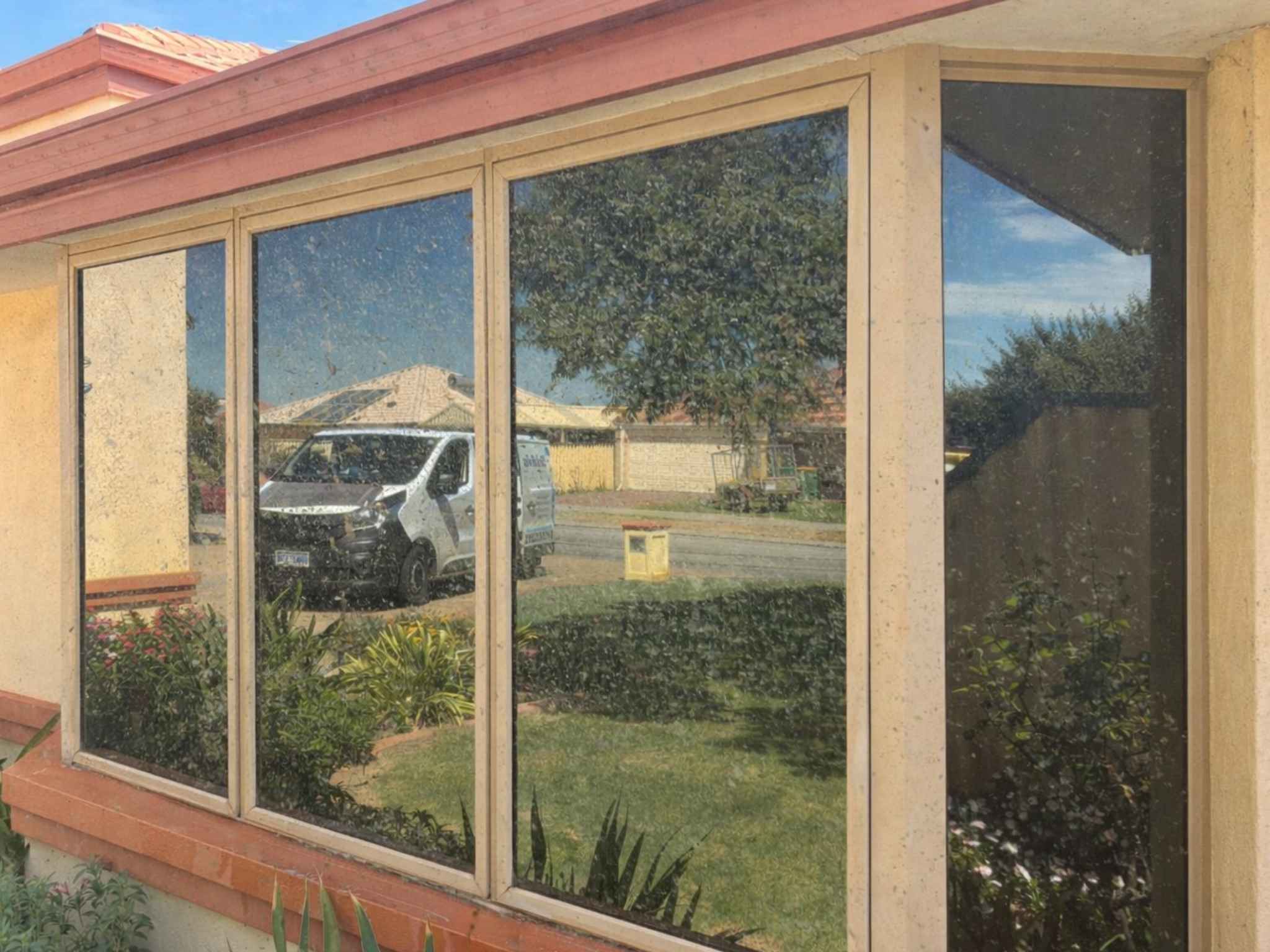 window cleaning in Casuarina (Before picture 1)