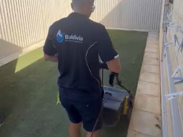 Artificial Grass Cleaning - Deep Debris Clear